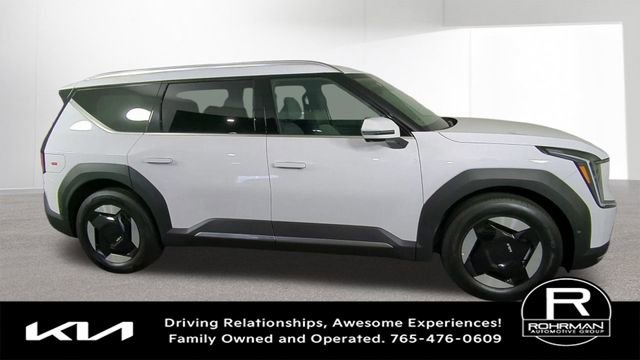 New 2026 Kia EV9 Wind image 2
