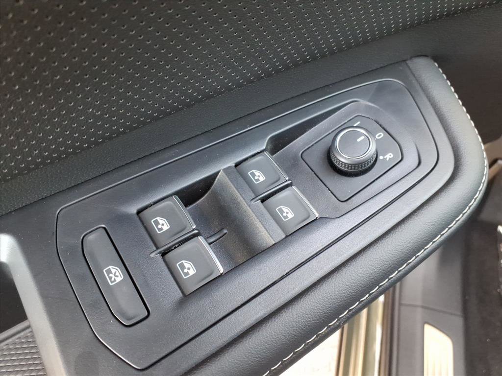 New 2026 Volkswagen Atlas Cross Sport SEL image 12