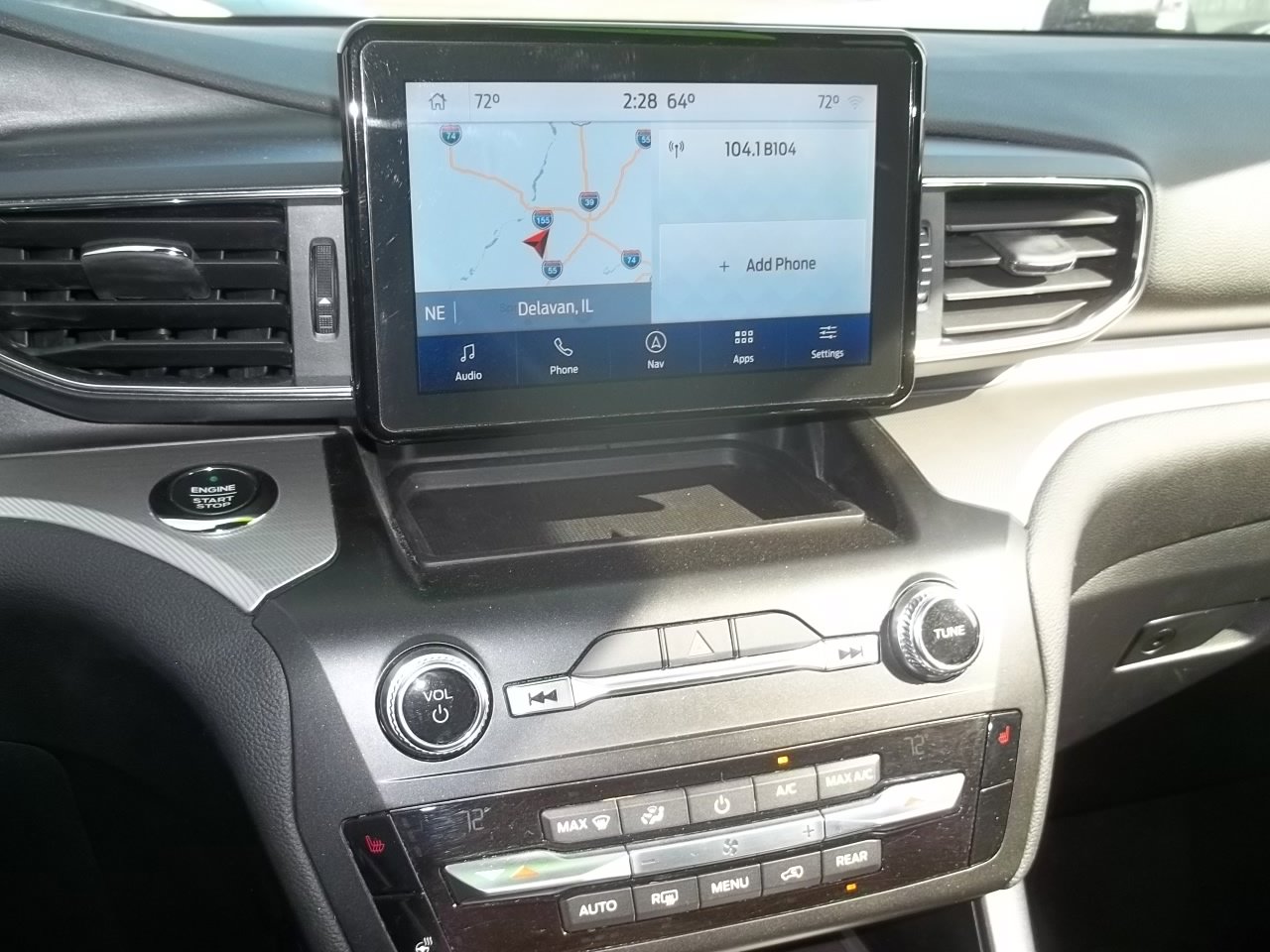 Used 2020 Ford Explorer XLT w/ Equipment Group 202A AWD/4WD image 7
