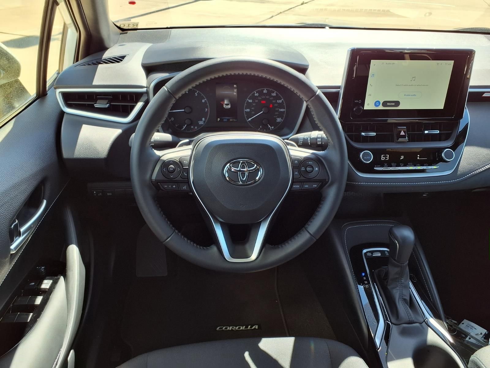 Certified 2025 Toyota Corolla SE image 16