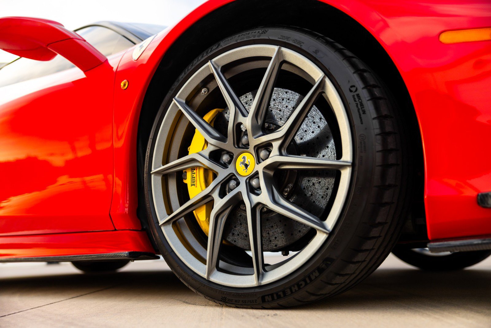 Used 2012 Ferrari 458 Italia Coupe RWD image 8