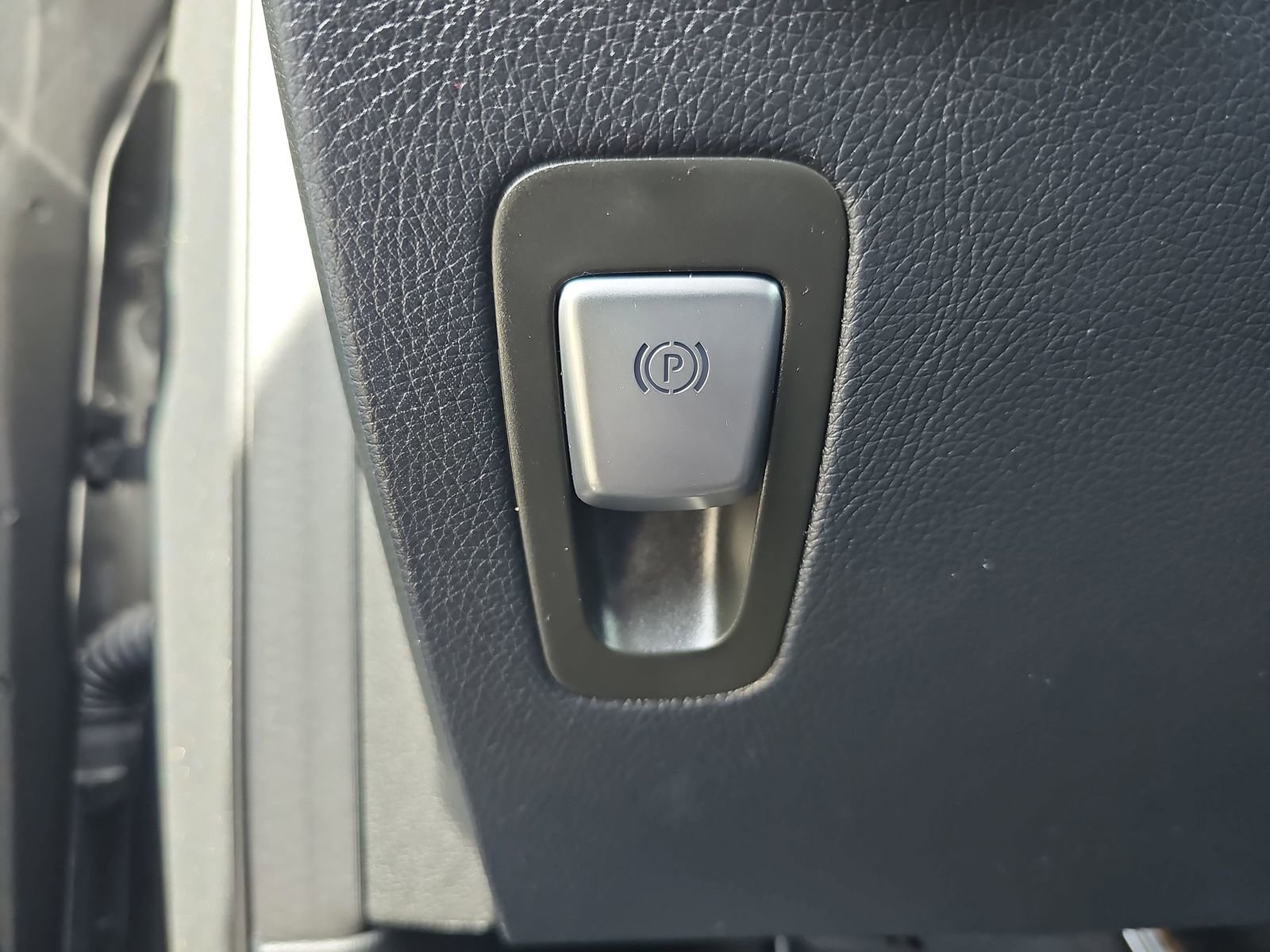 Used 2022 Mercedes-Benz GLC 300 image 31