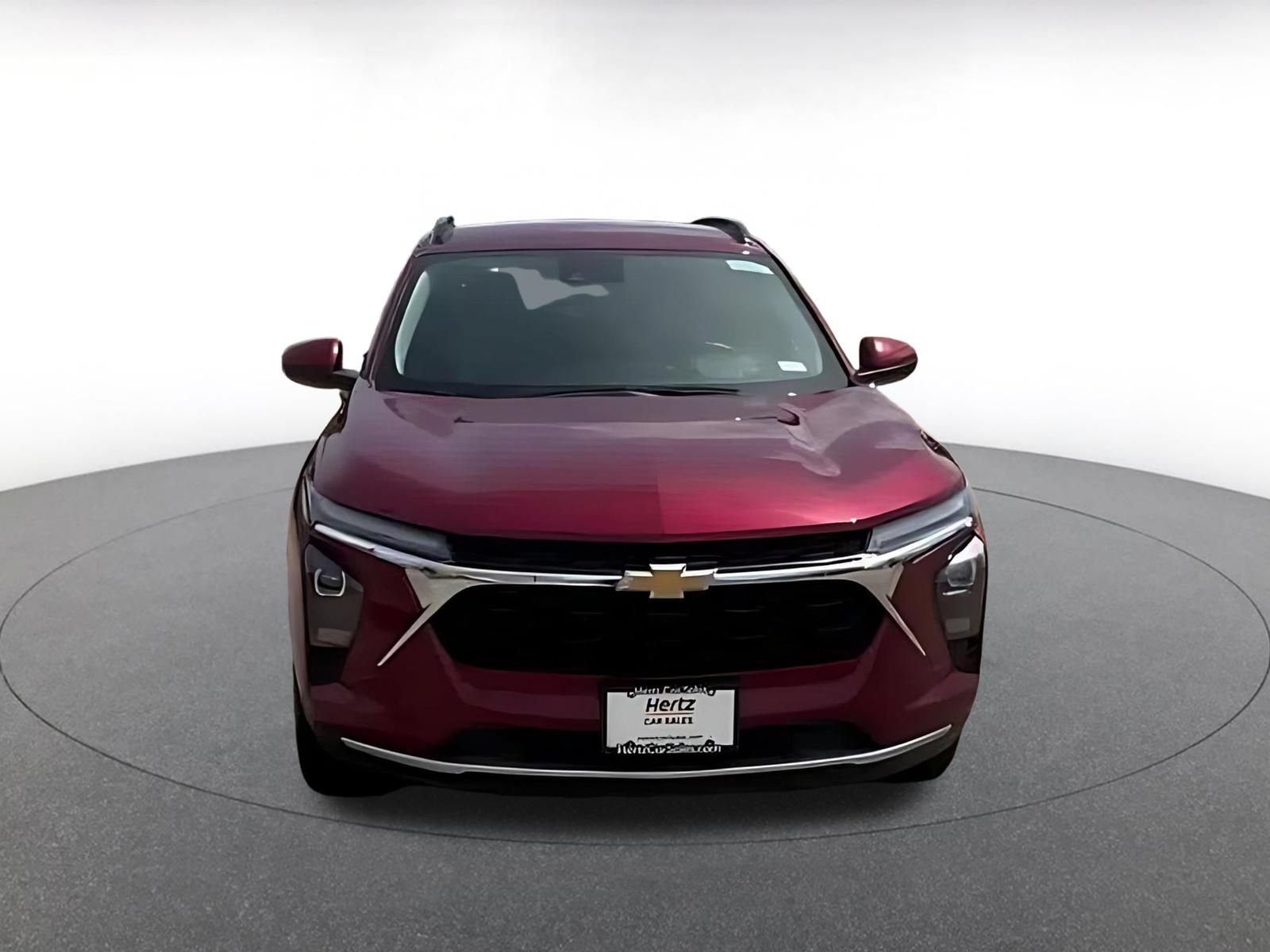 Used 2025 Chevrolet Trax LT w/ LT Convenience Package FWD image 9