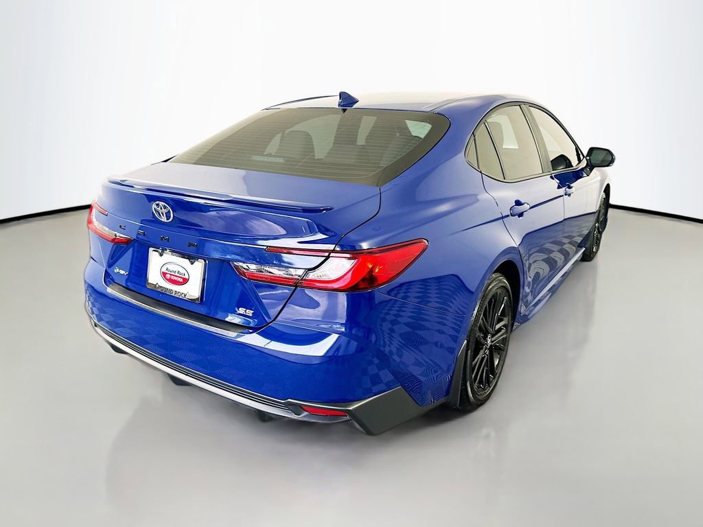 Used 2025 Toyota Camry SE w/ Convenience Package image 5
