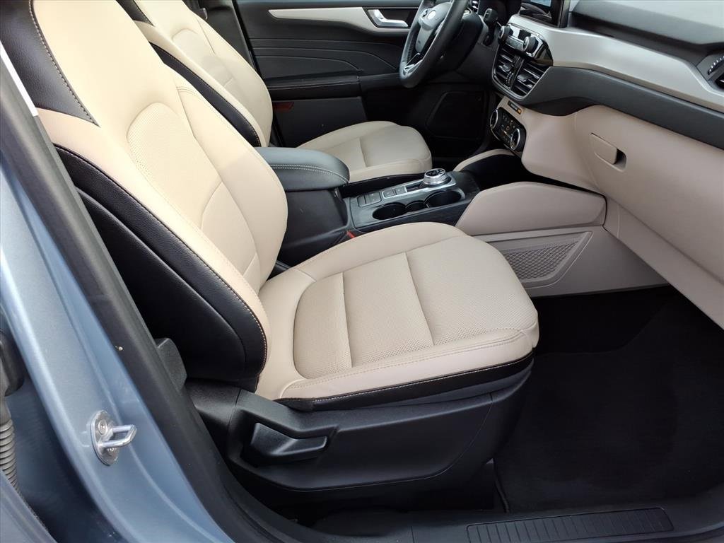 Certified 2022 Ford Escape SEL w/ Technology Package image 9