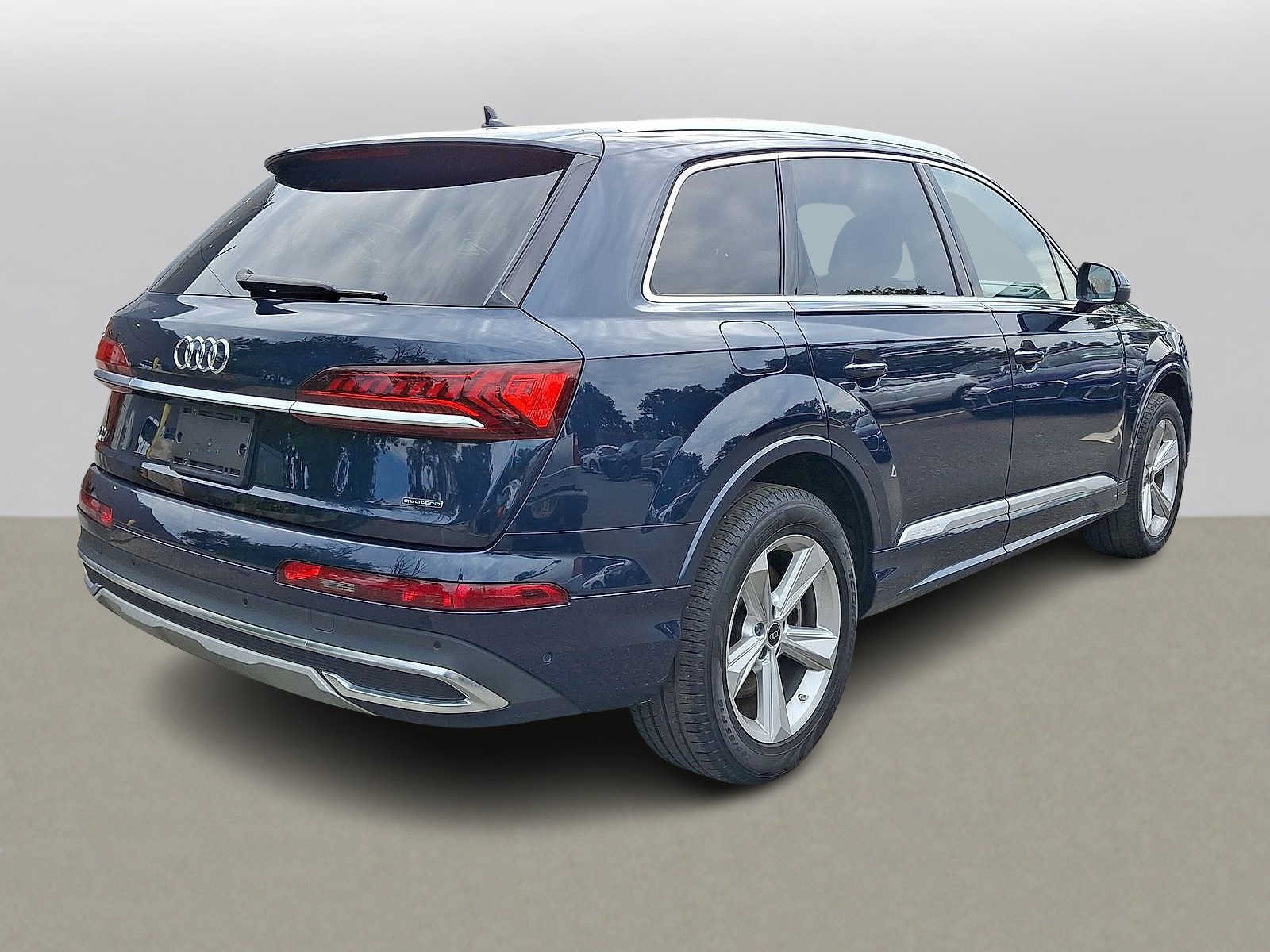 Certified 2023 Audi Q7 2.0T Premium w/ Convenience Package AWD/4WD image 31