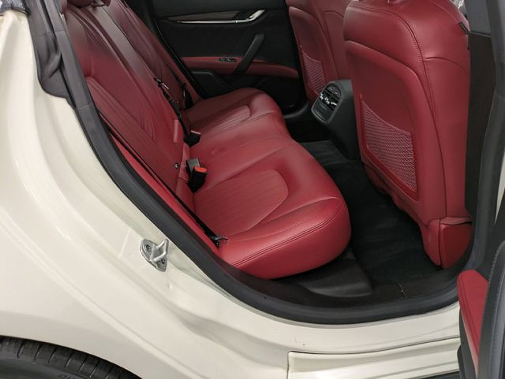 Used 2019 Maserati Ghibli S Q4 AWD/4WD image 26