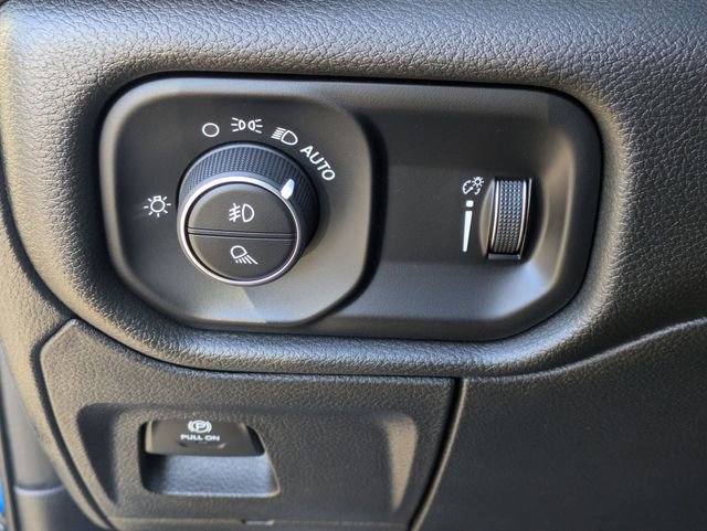 Certified 2025 RAM 1500 Tradesman w/ Night Edition image 14