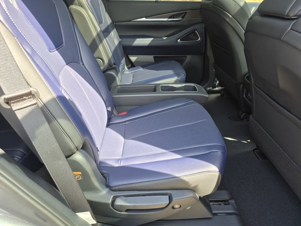 New 2026 INFINITI QX60 Sport w/ Dark Cargo Package image 21