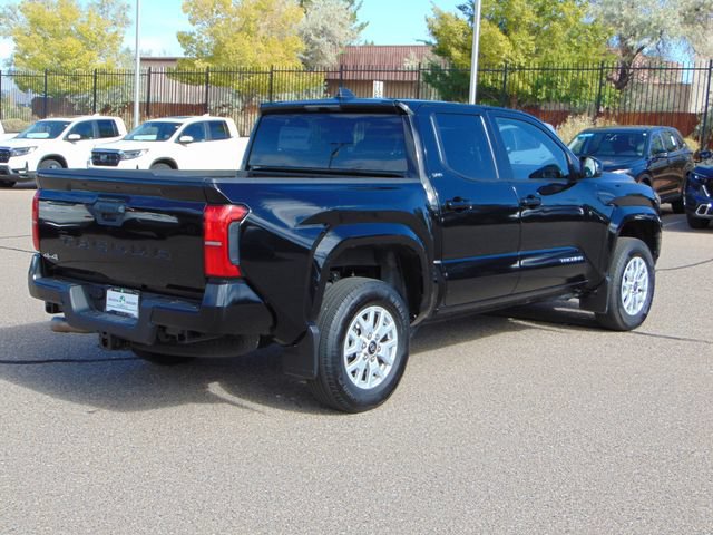 Used 2025 Toyota Tacoma SR5 AWD/4WD image 4