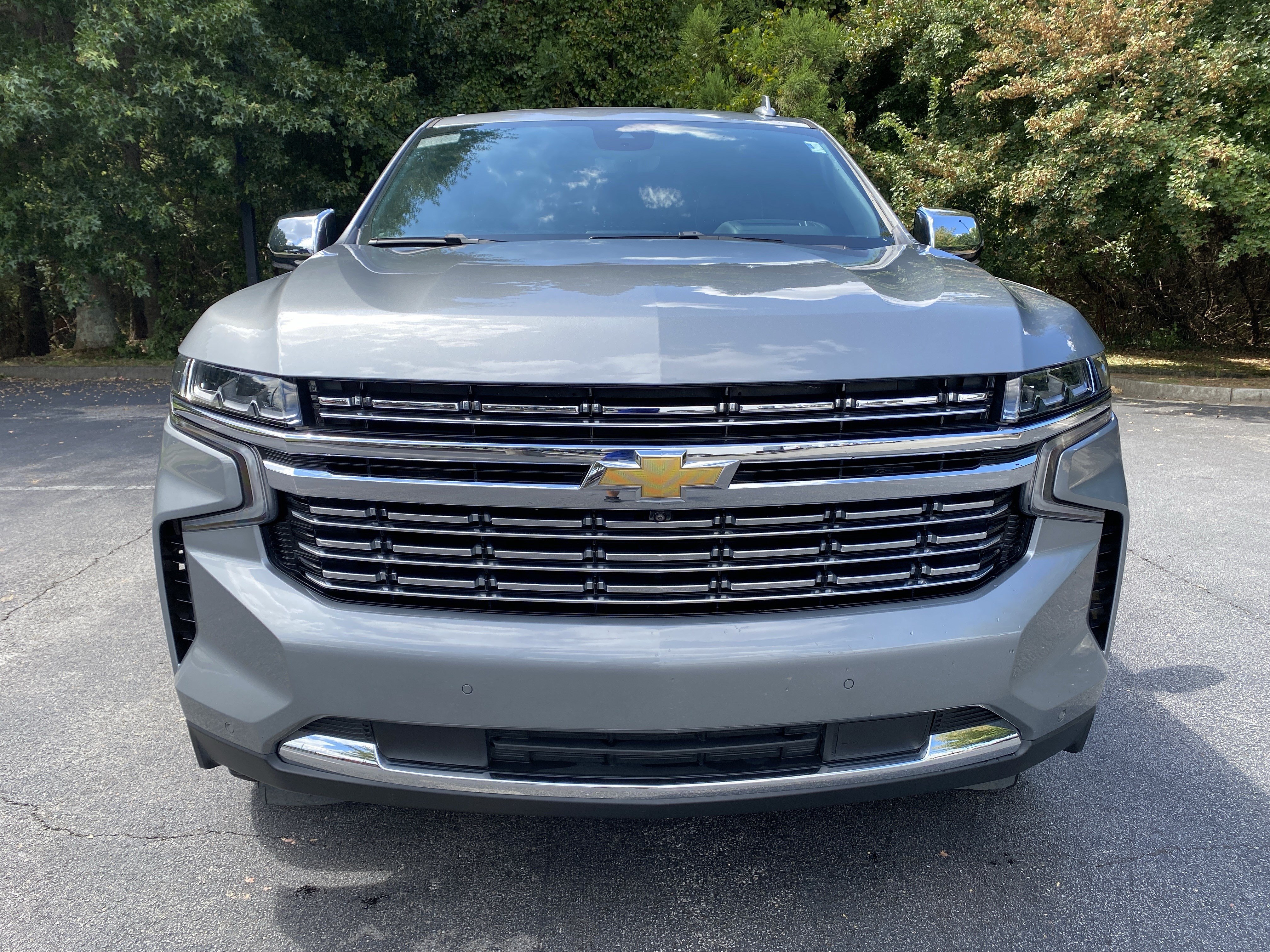 Used 2023 Chevrolet Tahoe Premier AWD/4WD image 3