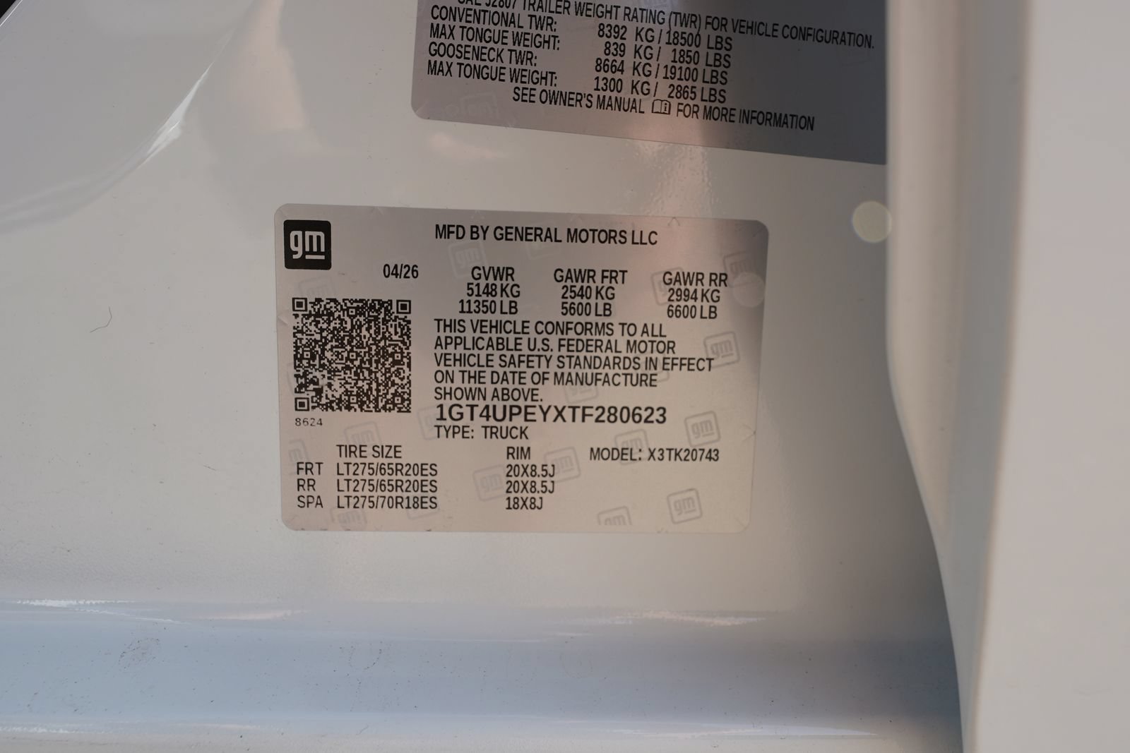 New 2026 GMC Sierra 2500 AT4 w/ AT4 Premium Plus Package AWD/4WD image 29