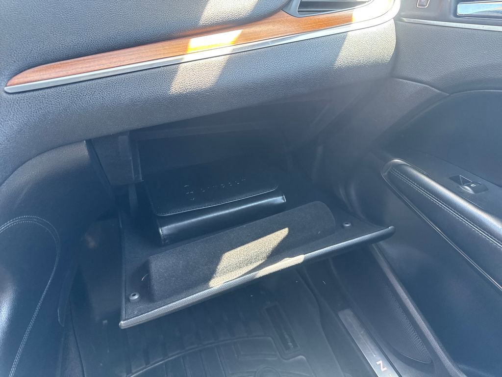 Used 2018 Lincoln MKC Select w/ Select Plus Package AWD/4WD image 22