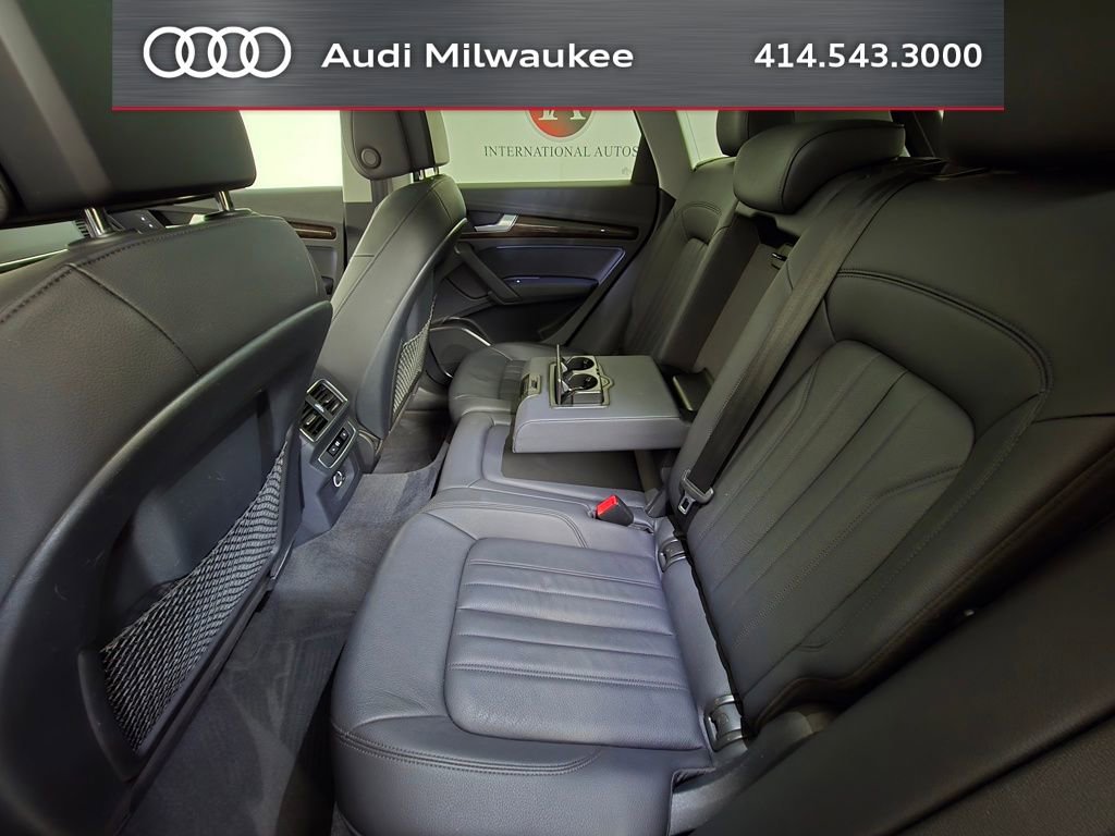 Used 2019 Audi Q5 2.0T Premium w/ Convenience Package AWD/4WD image 19