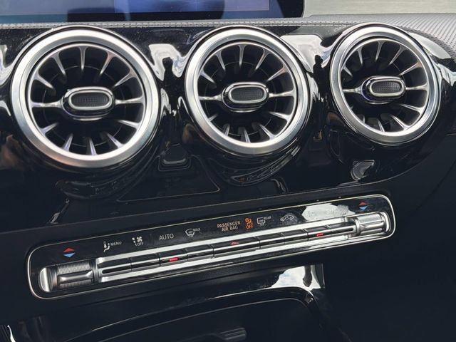 Used 2025 Mercedes-Benz CLA 250 image 23