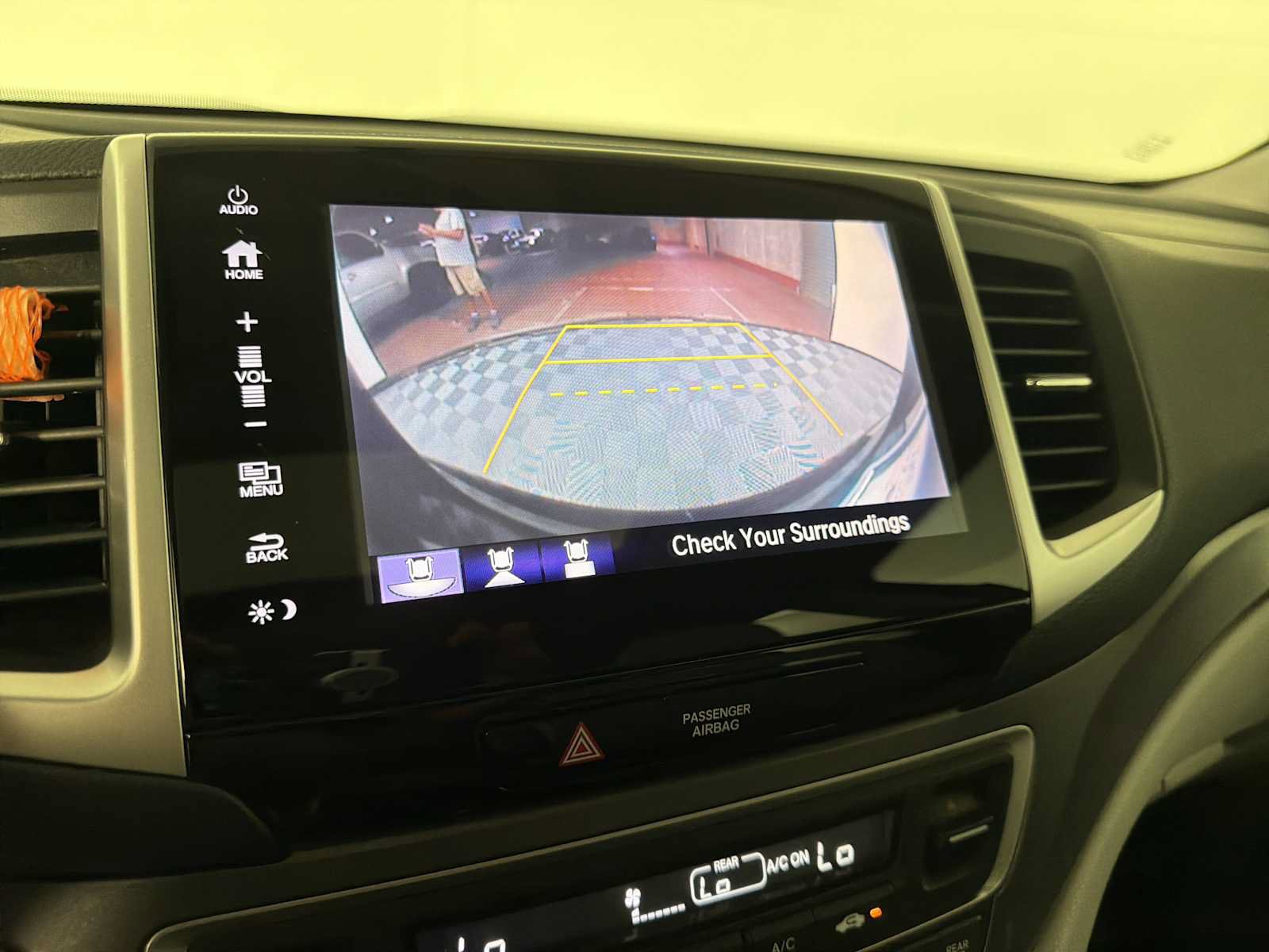 Used 2017 Nissan Titan SL RWD image 56