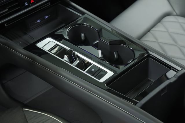 New 2025 Volkswagen Atlas SEL Premium R-Line image 32