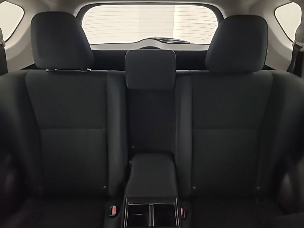 Used 2018 Toyota RAV4 LE image 25