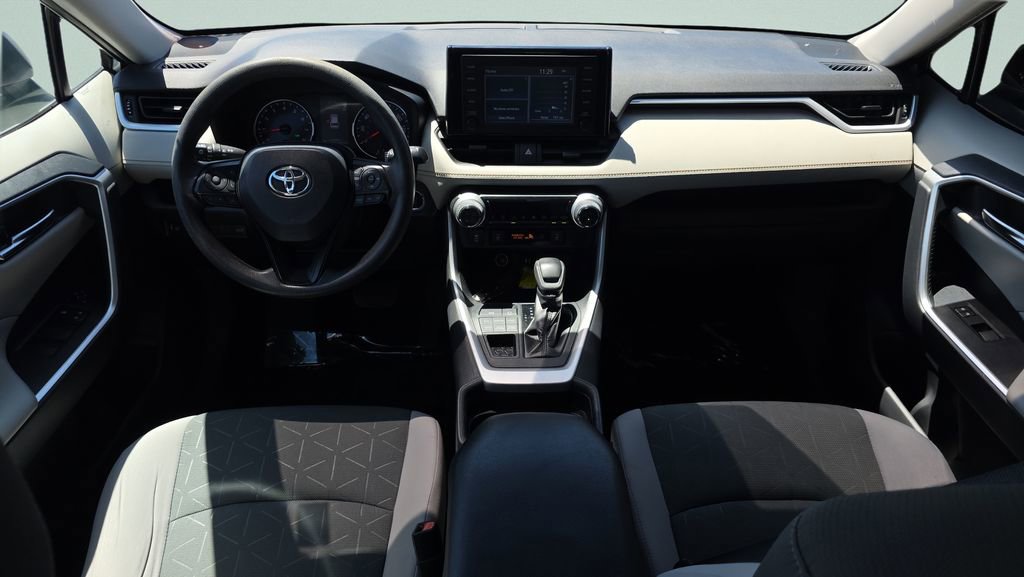 Used 2019 Toyota RAV4 XLE w/ Convenience Package image 11
