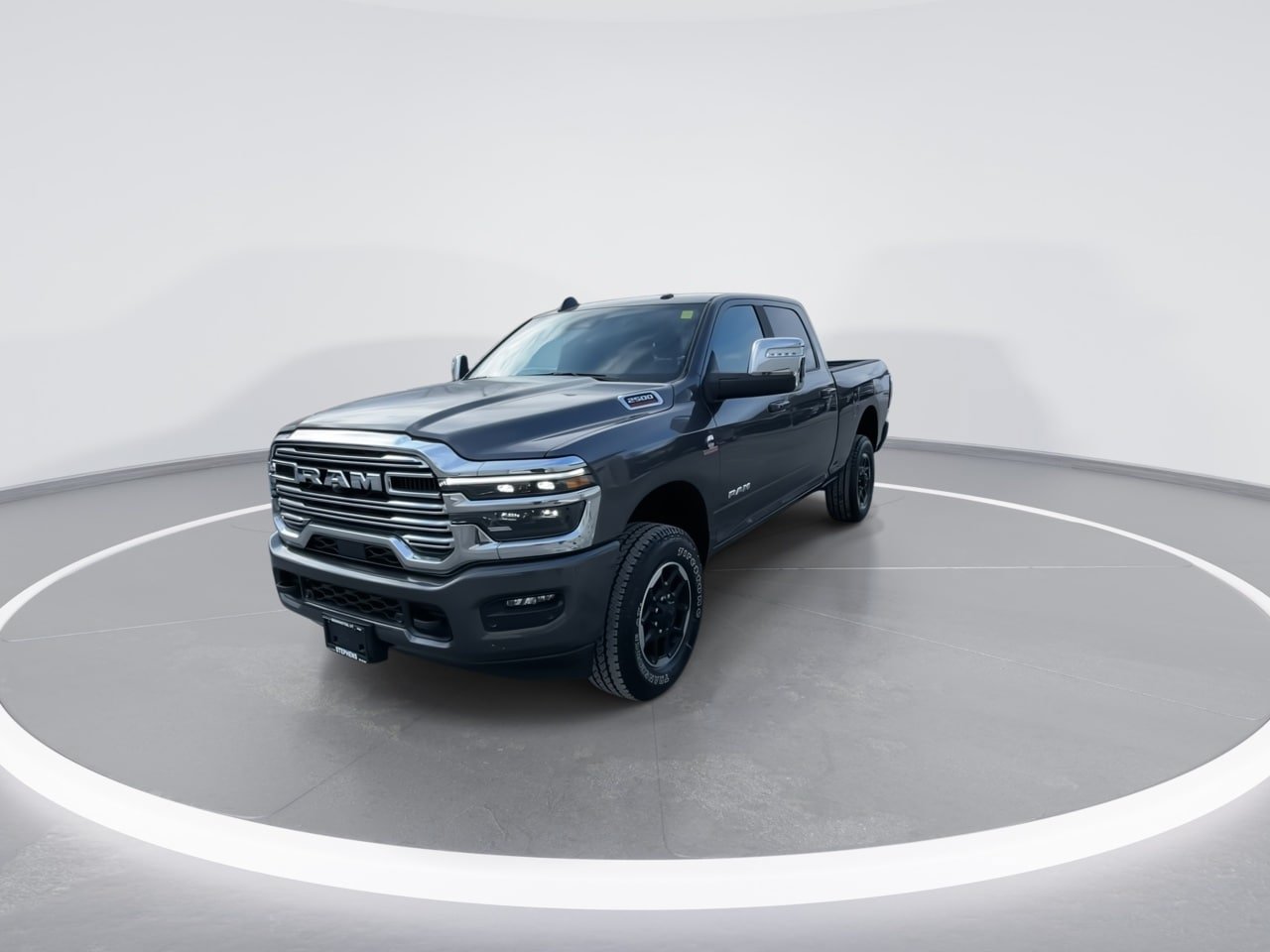 Used 2026 RAM 2500 Laramie AWD/4WD image 7