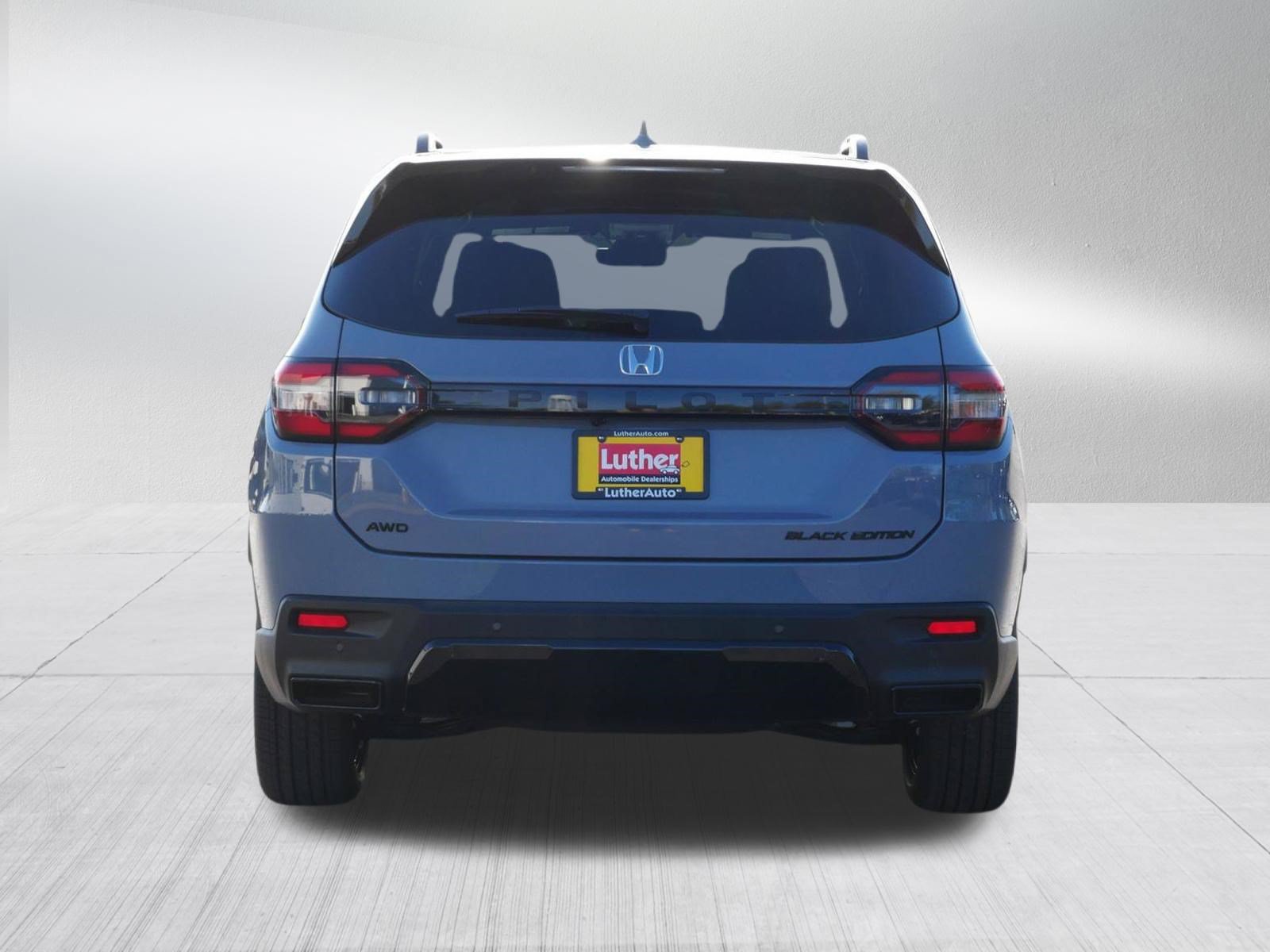 New 2026 Honda Pilot Black Edition image 6