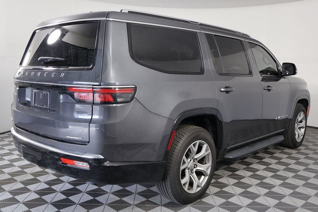 Used 2022 Jeep Wagoneer Series II AWD/4WD image 4