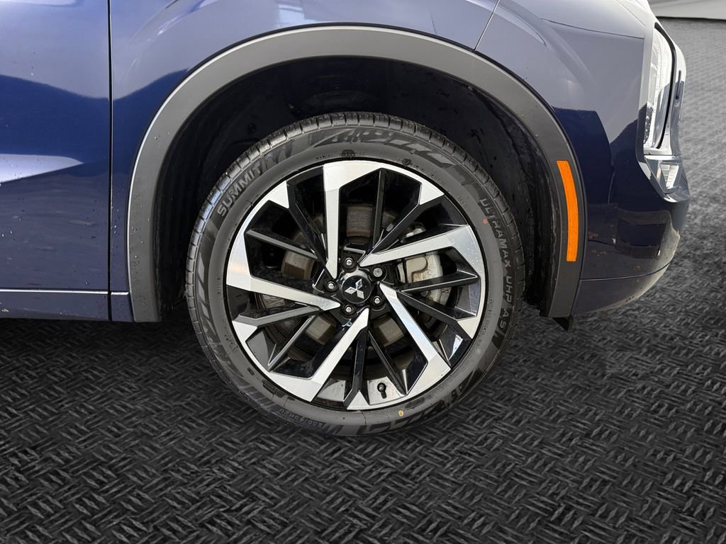 Used 2023 Mitsubishi Outlander SEL AWD/4WD image 11