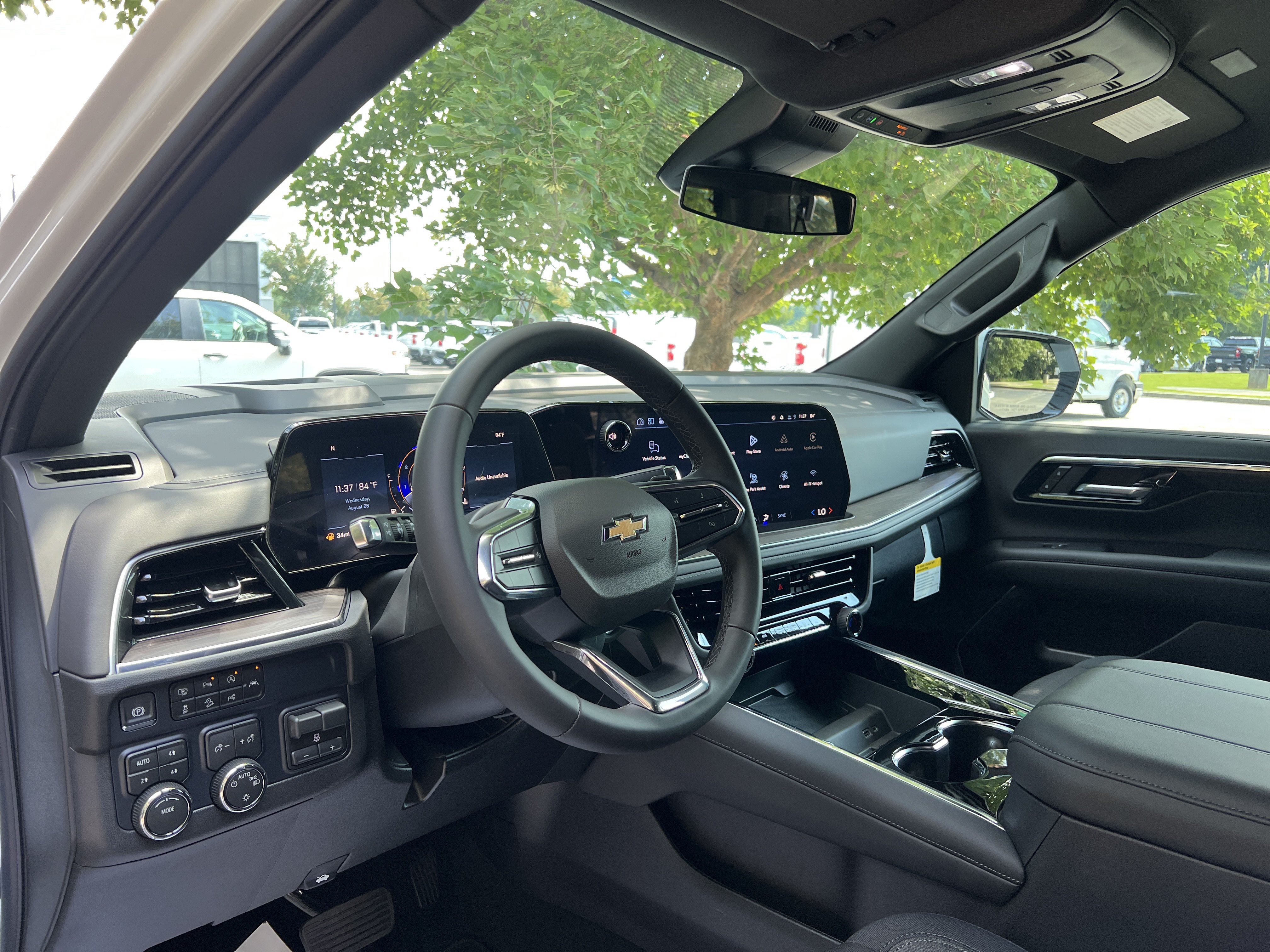 New 2026 Chevrolet Suburban LS w/ LPO, Get Active Package AWD/4WD image 17