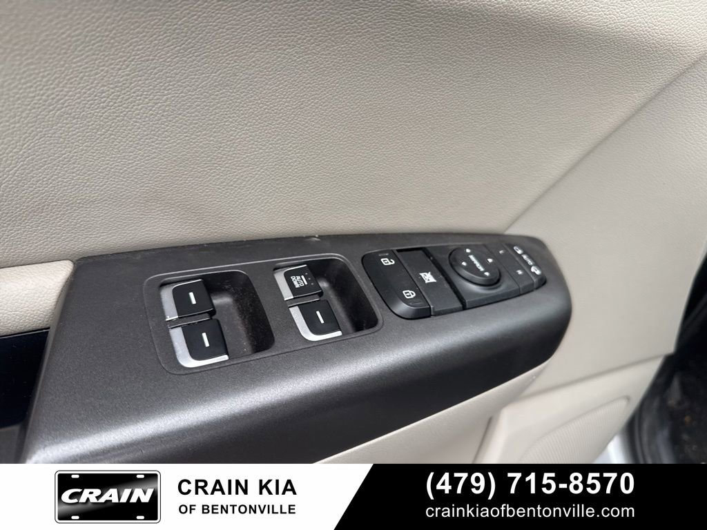 Used 2020 Kia Sportage S FWD image 16