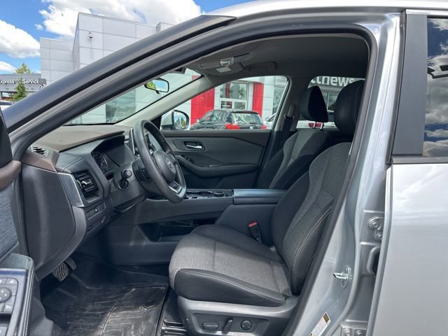 Used 2022 Nissan Rogue SV AWD/4WD image 10