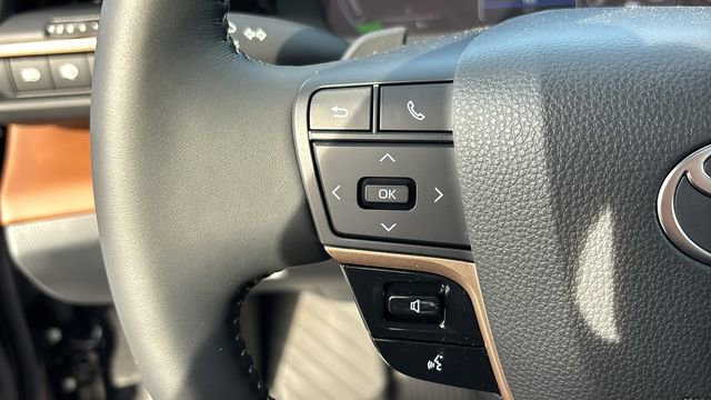 New 2026 Toyota Crown Signia image 18