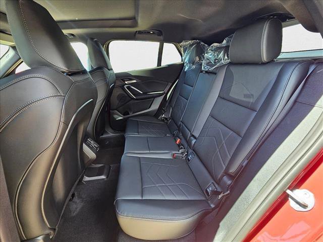 Used 2026 BMW X2 xDrive28i w/ Technology Package image 19