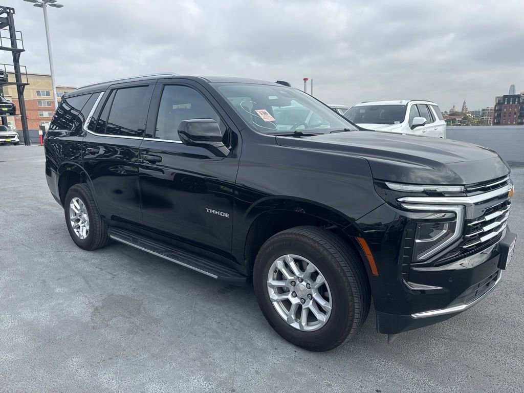 Used 2025 Chevrolet Tahoe LT image 3