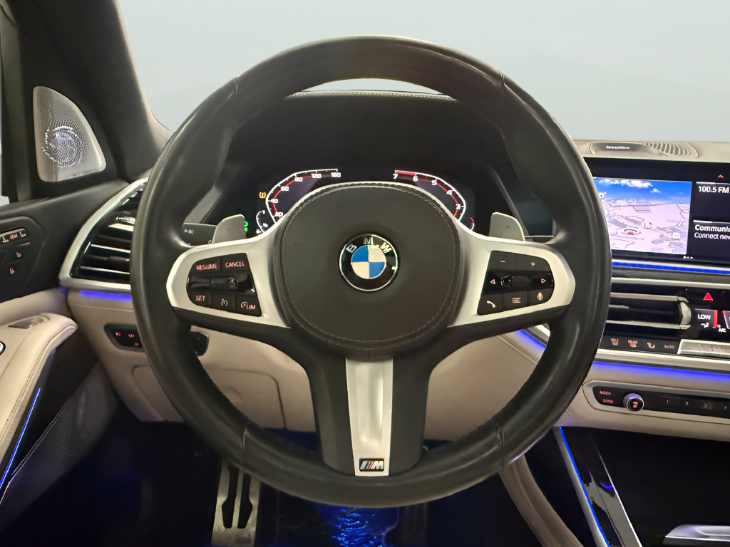 Used 2020 BMW X7 M50i w/ Dynamic Handling Package AWD/4WD image 21