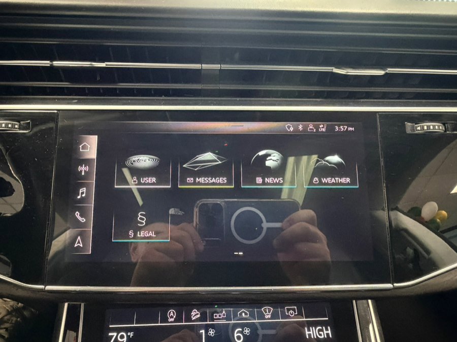 Used 2020 Audi Q8 Prestige w/ Prestige Package AWD/4WD image 50