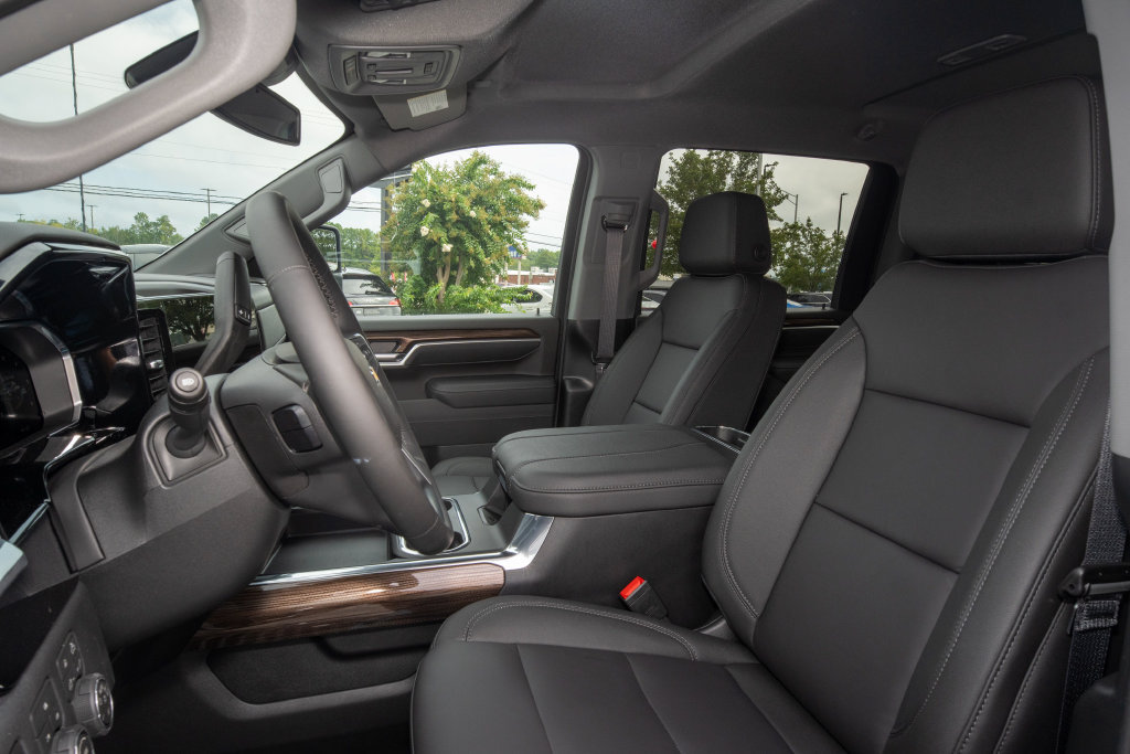 New 2026 Chevrolet Silverado 2500 LT w/ Safety Package AWD/4WD image 15