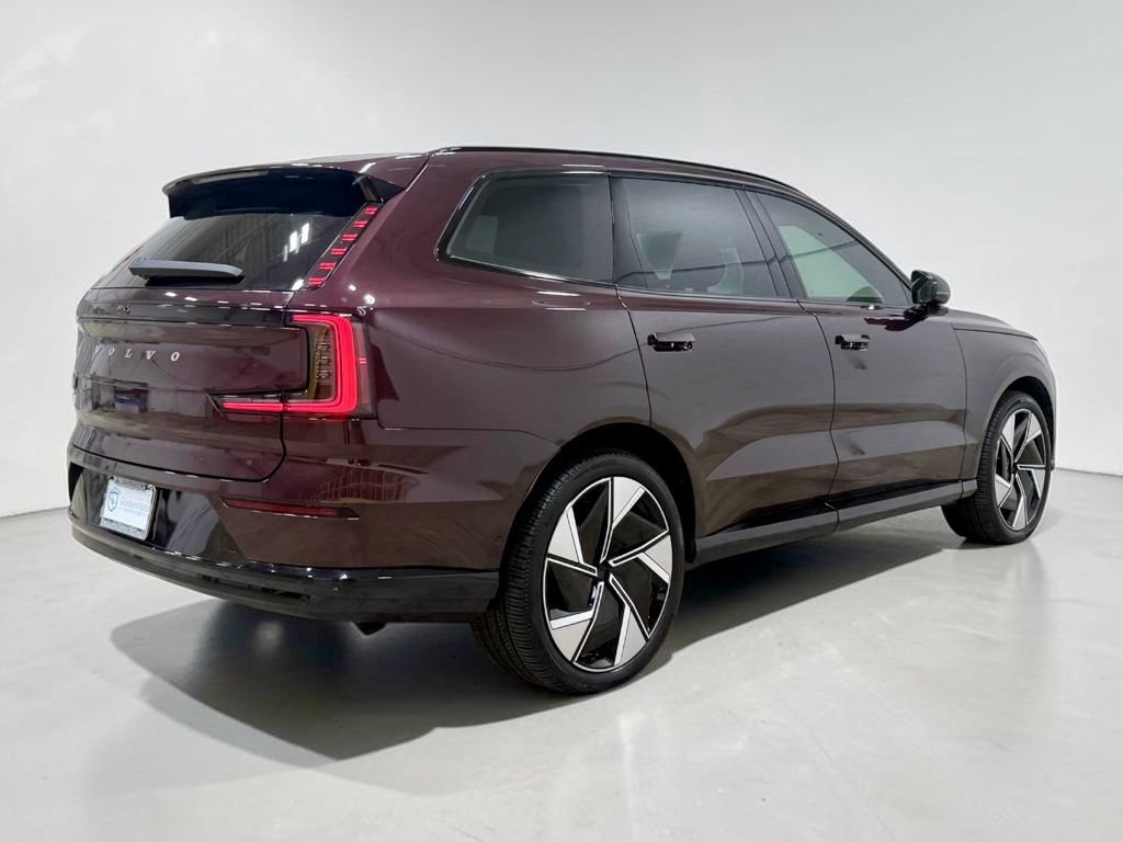 Used 2025 Volvo EX90 Ultra AWD/4WD image 15