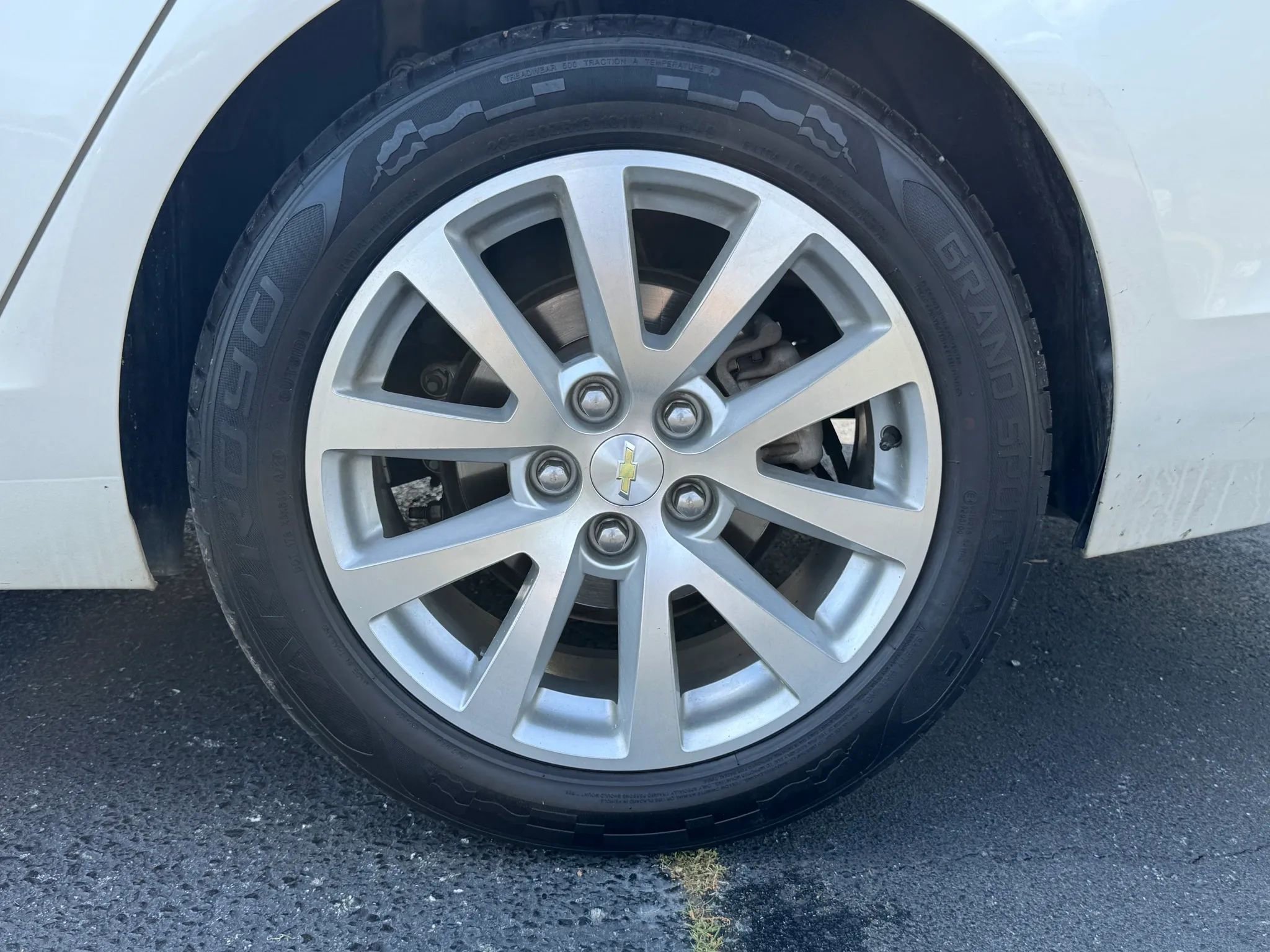 Used 2013 Chevrolet Malibu LTZ FWD image 3