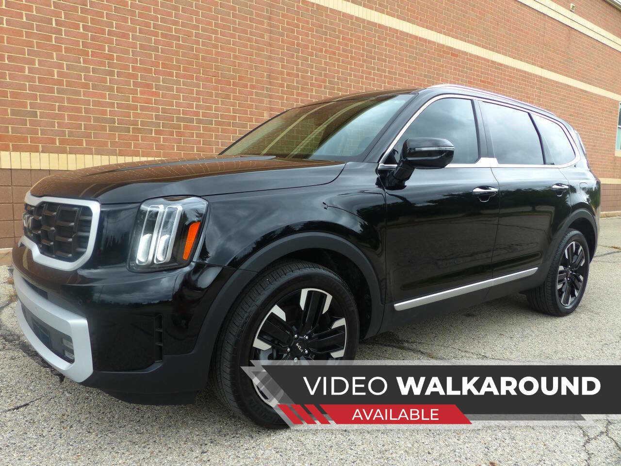Used 2024 Kia Telluride SX
