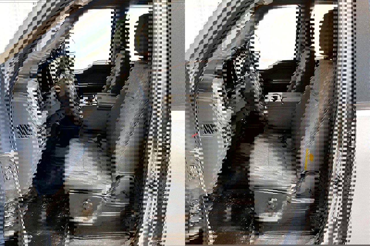 Used 2024 Ford F250 XL w/ FX4 Off-Road Package image 15