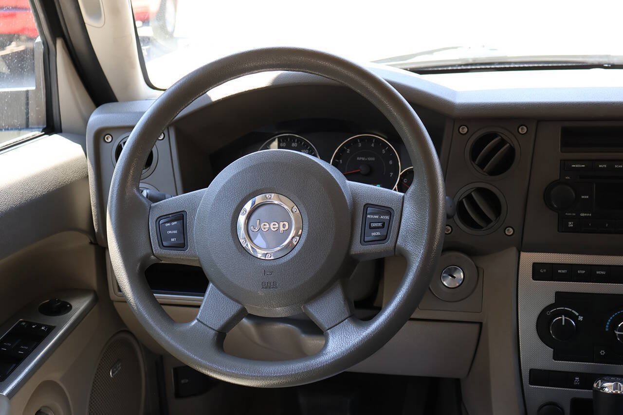 Used 2007 Jeep Commander Sport AWD/4WD image 29