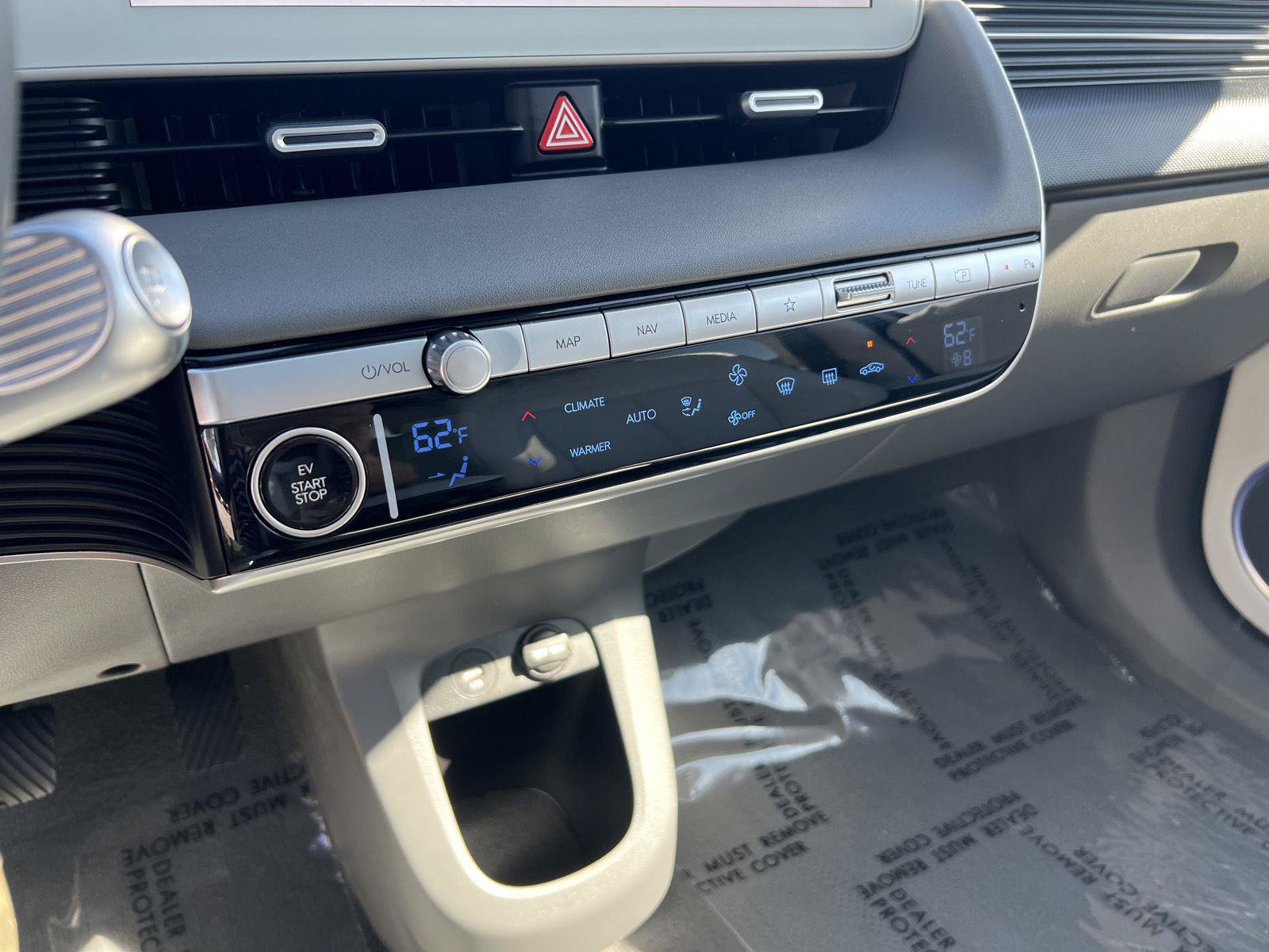 Certified 2024 Hyundai Ioniq 5 Limited AWD/4WD image 33