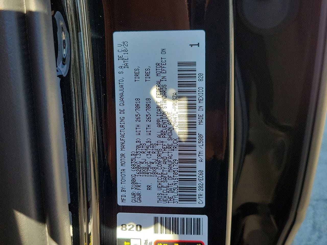 New 2025 Toyota Tacoma Trailhunter image 32