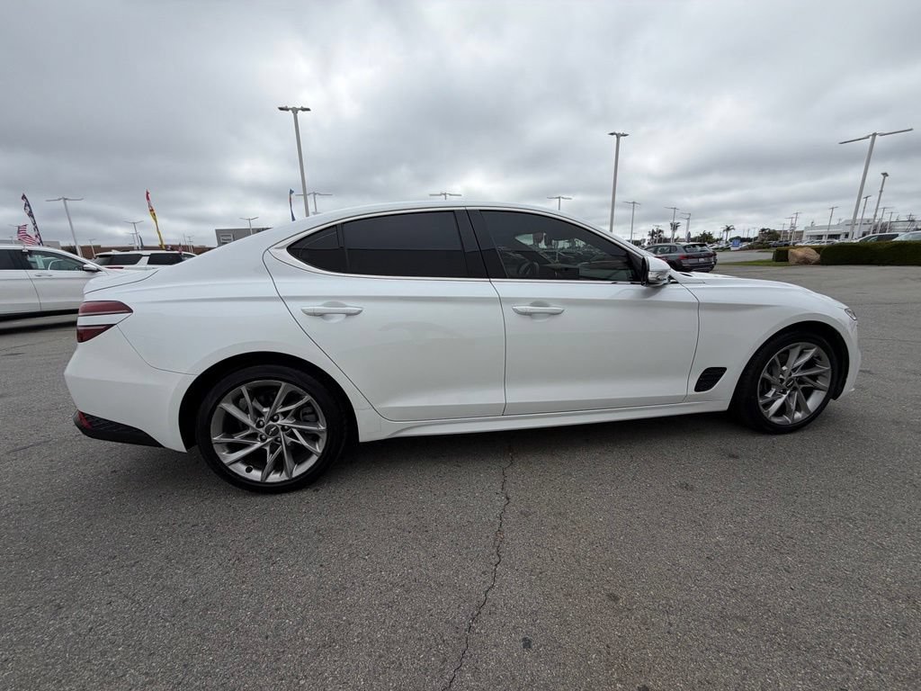 Used 2022 Genesis G70 2.0T RWD image 7