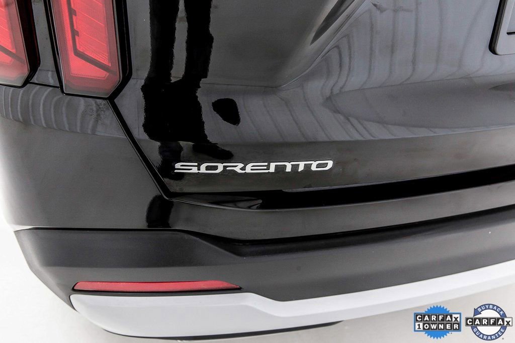 Used 2025 Kia Sorento LX image 5