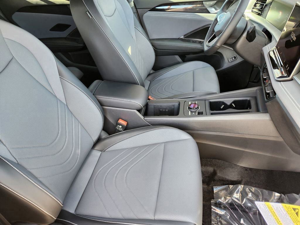 New 2026 Volkswagen Tiguan SE R-Line image 5