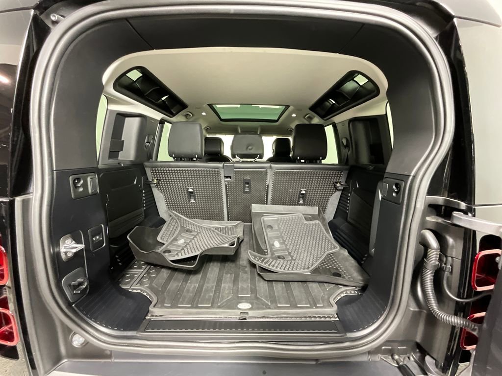Used 2020 Land Rover Defender 110 HSE AWD/4WD image 27