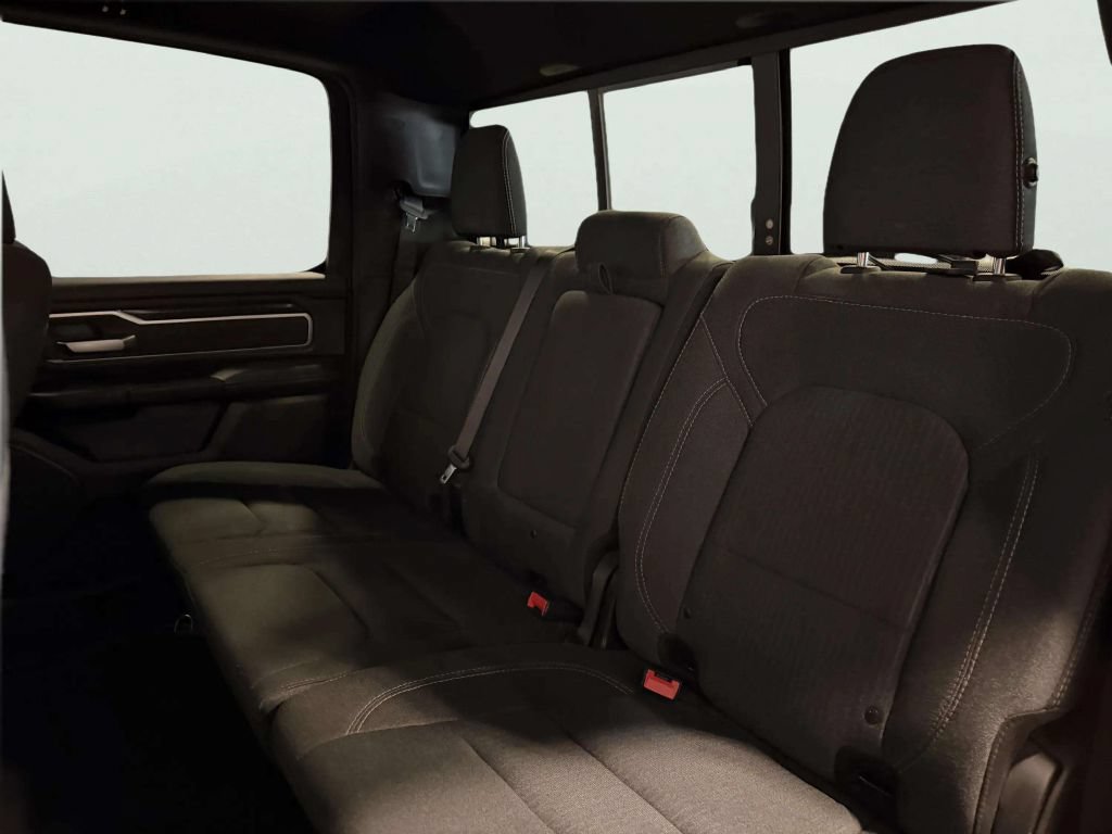Used 2019 RAM 1500 4x4 Crew Cab Big Horn image 40
