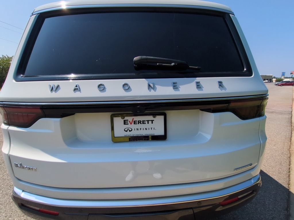 Used 2022 Jeep Wagoneer Series II w/ Premium Group I RWD image 5