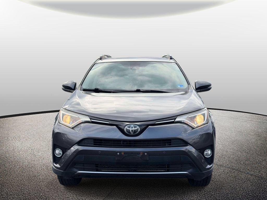 Used 2018 Toyota RAV4 XLE AWD/4WD image 8